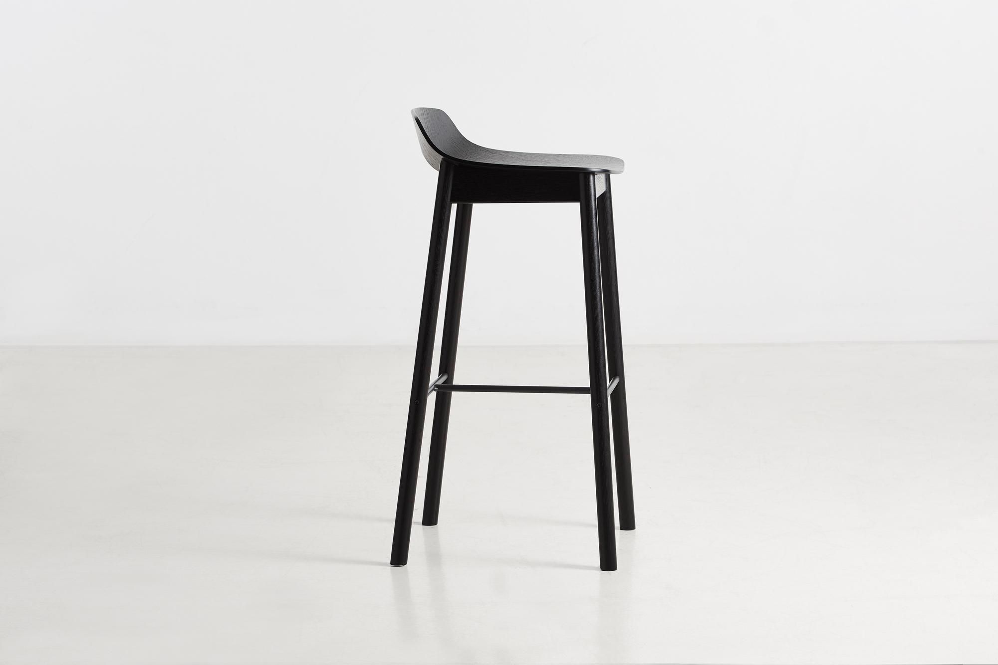 Mono Barstool Black Painted Ash Woud