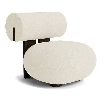 Hippo Lounge Sessel in Dunkel geräucherter Eiche mit Bouclé-Bezug, modernes Designmöbel für Wohnzimmer.