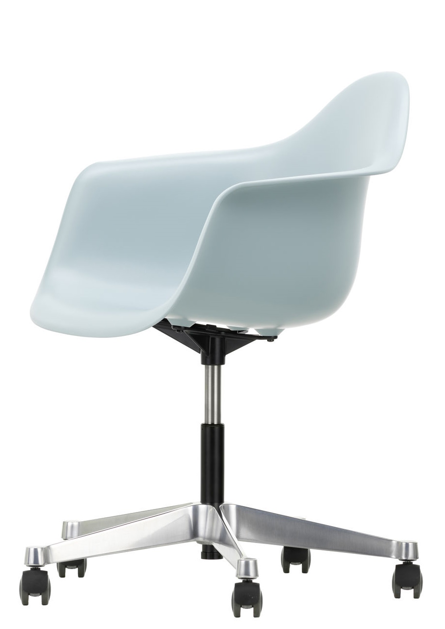 Eames Plastic Arm Chair PACC Chair Vitra