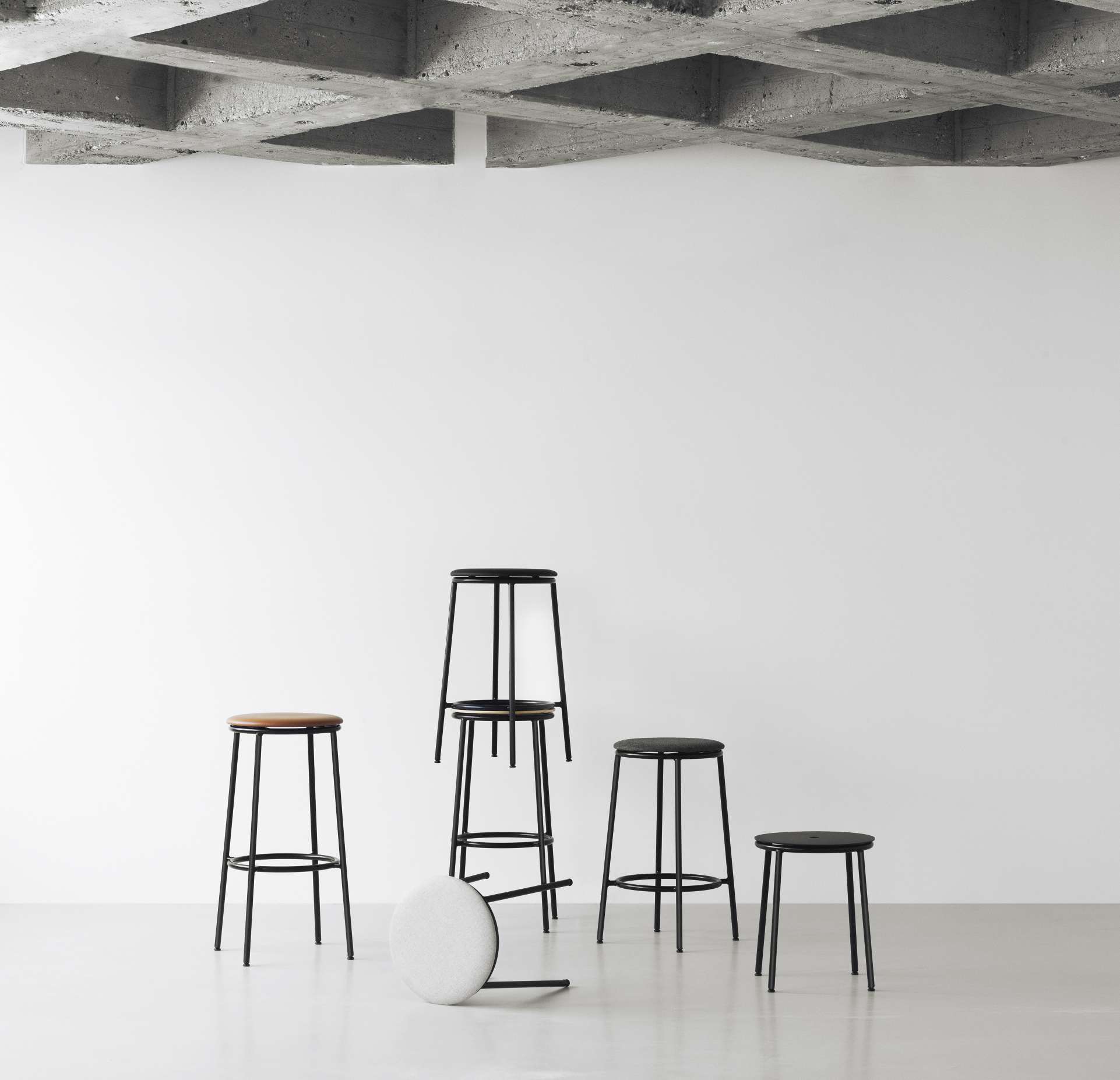 Circa Barstool H 75 cm Barstool Normann Copenhagen 