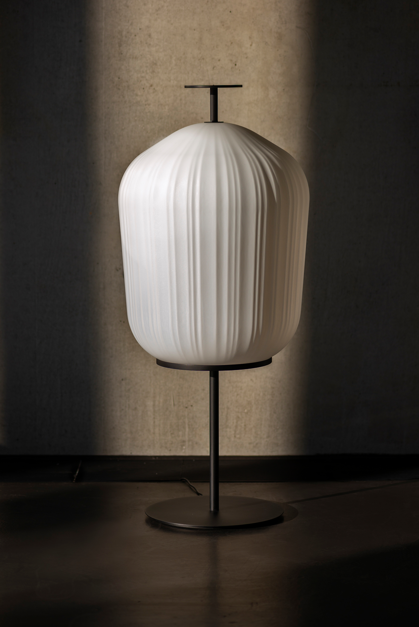 Plissée Floor Lamp ClassiCon