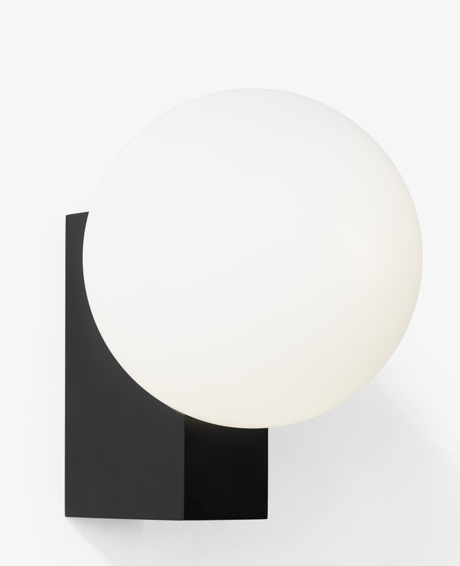 Journey SHY2 Wall Lamp AndTradition