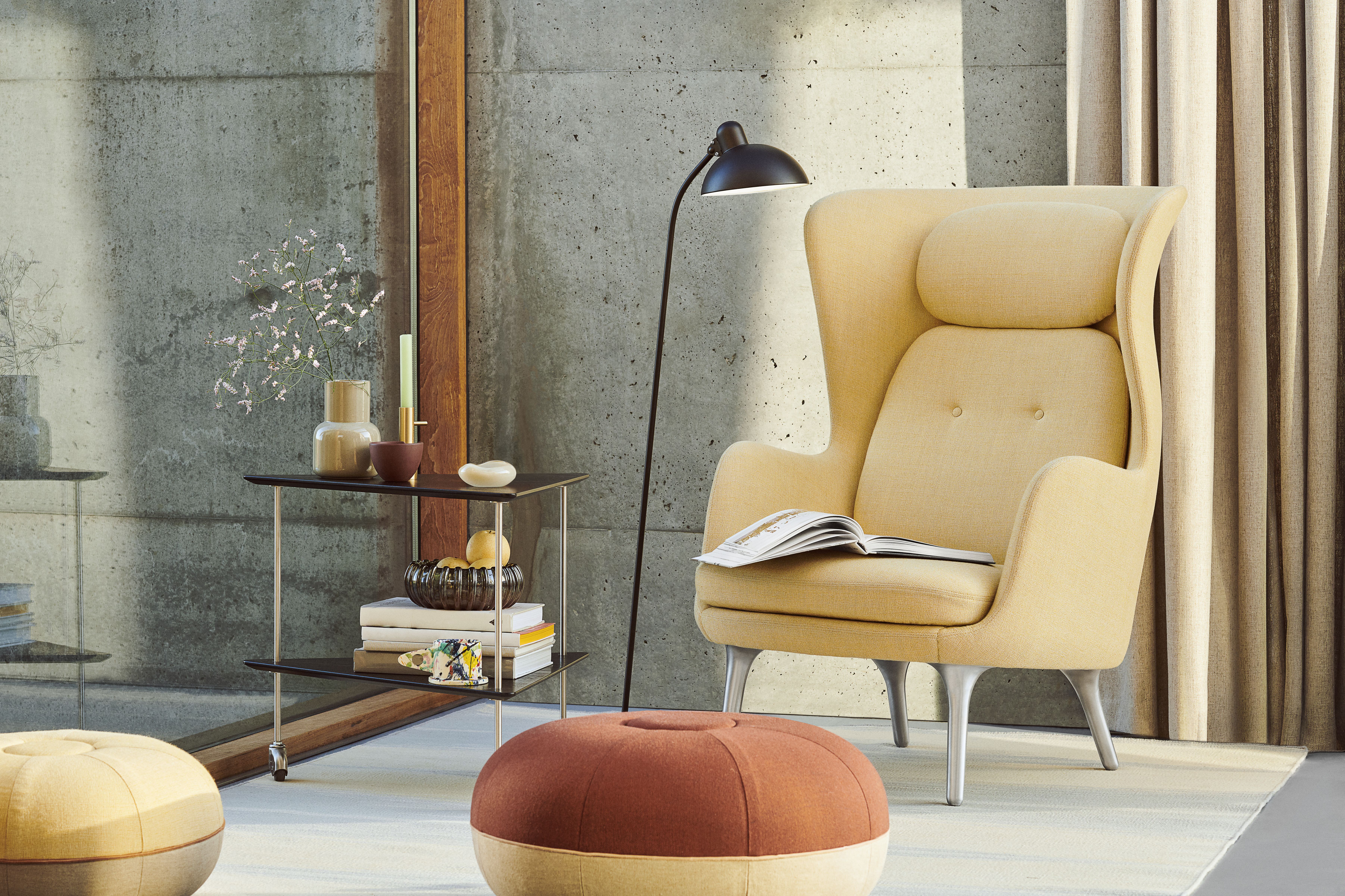 Ro Armchair Wood Fritz Hansen