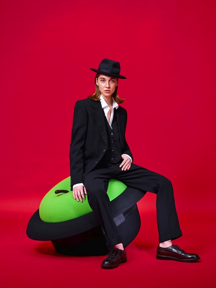 MagriTTA Sculpture-armchair Pouf Gufram
