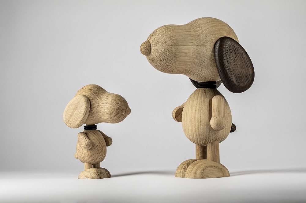 Mr B'eagle wooden figure dog natural oak / smoked oak Boyhood SINGLE PIECES