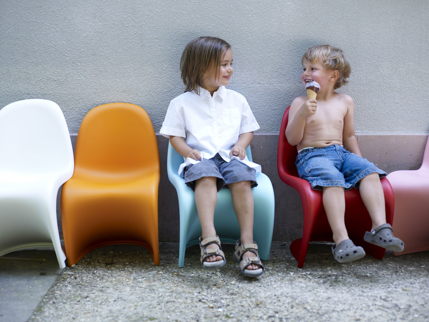 Panton Junior Chair Vitra - QUICK SHIP Classic red 