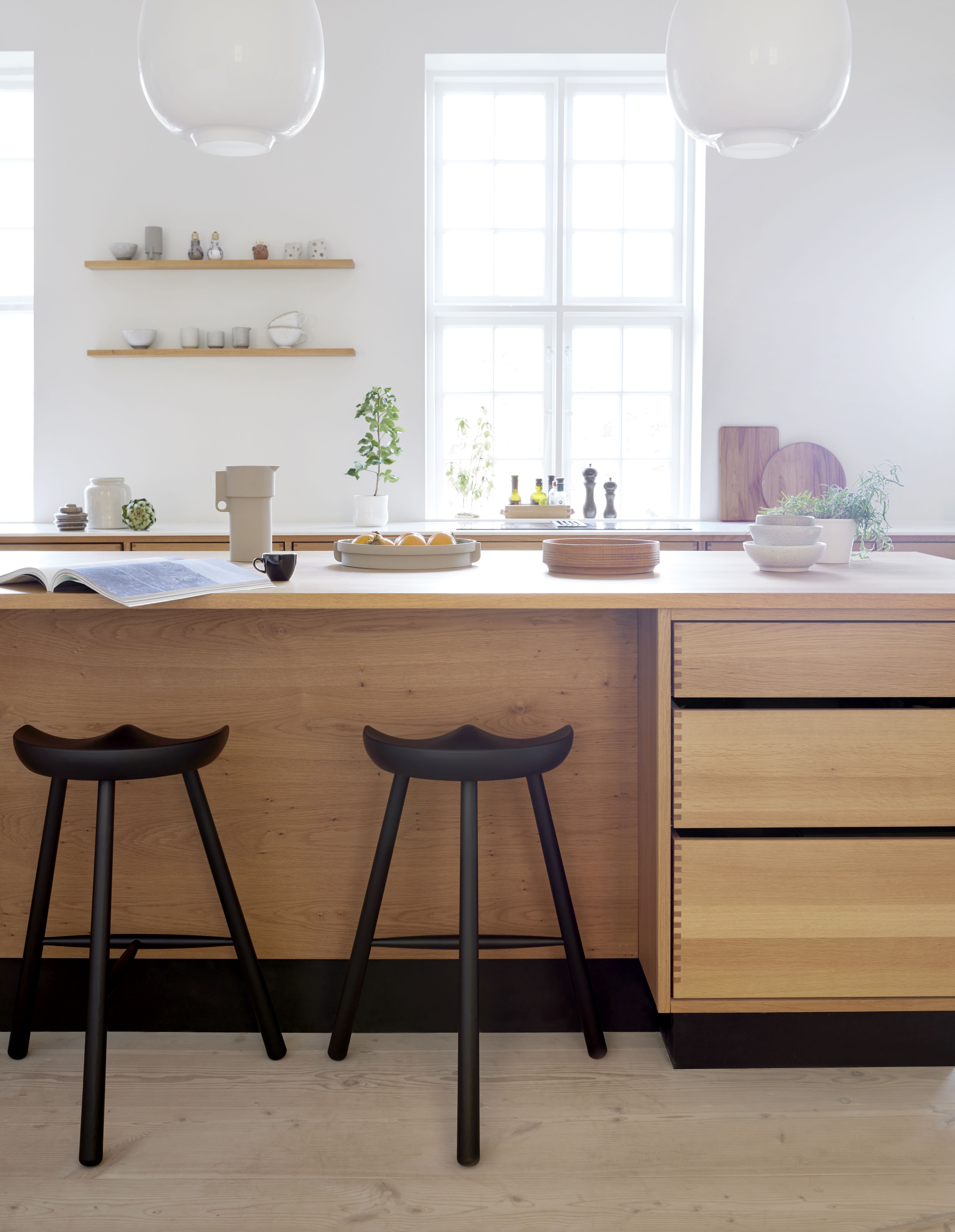 Shoemaker Chair™ No. 68 Oak oiled Form & Refine