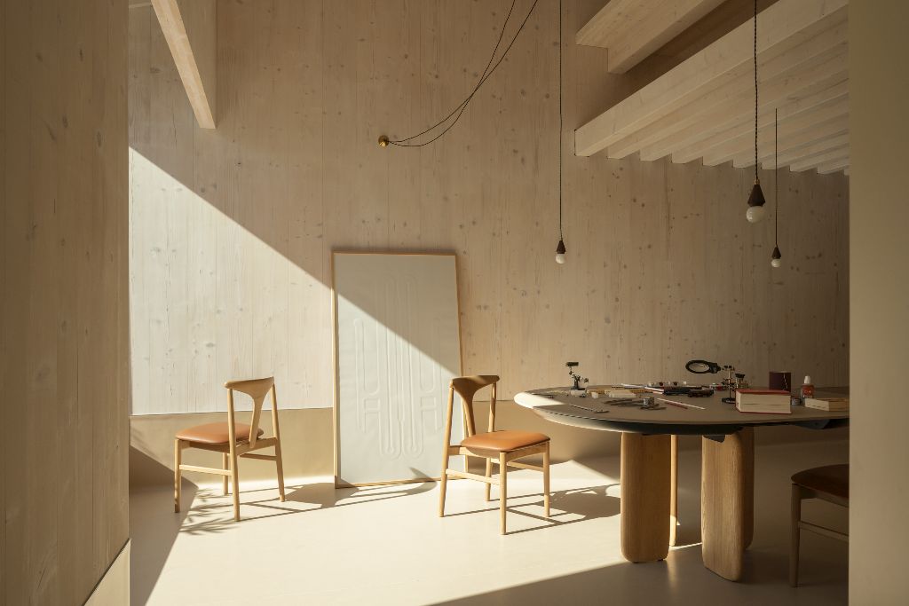 Pala table (dining table) Kristalia