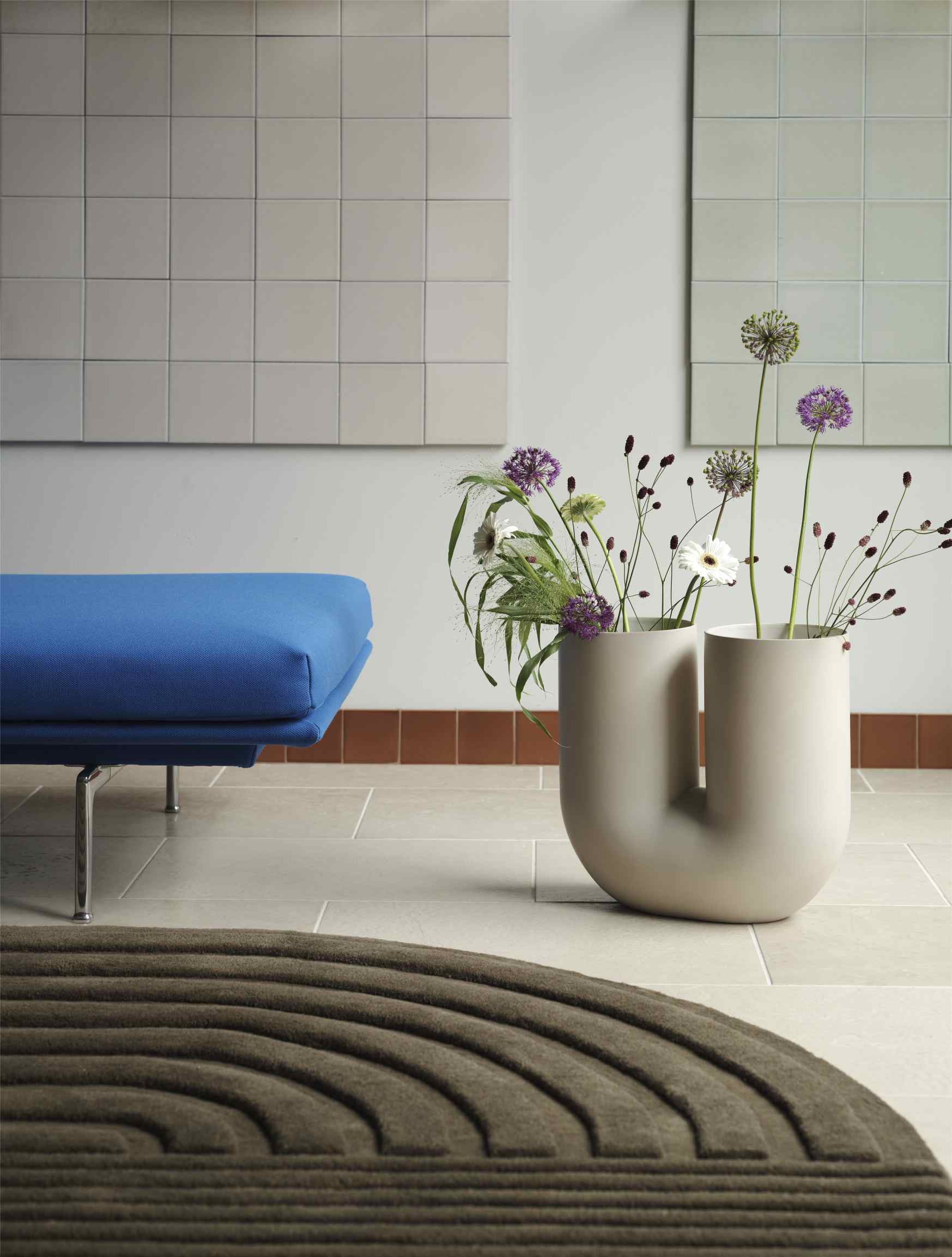 Kink Vase Sand H 39 cm Muuto