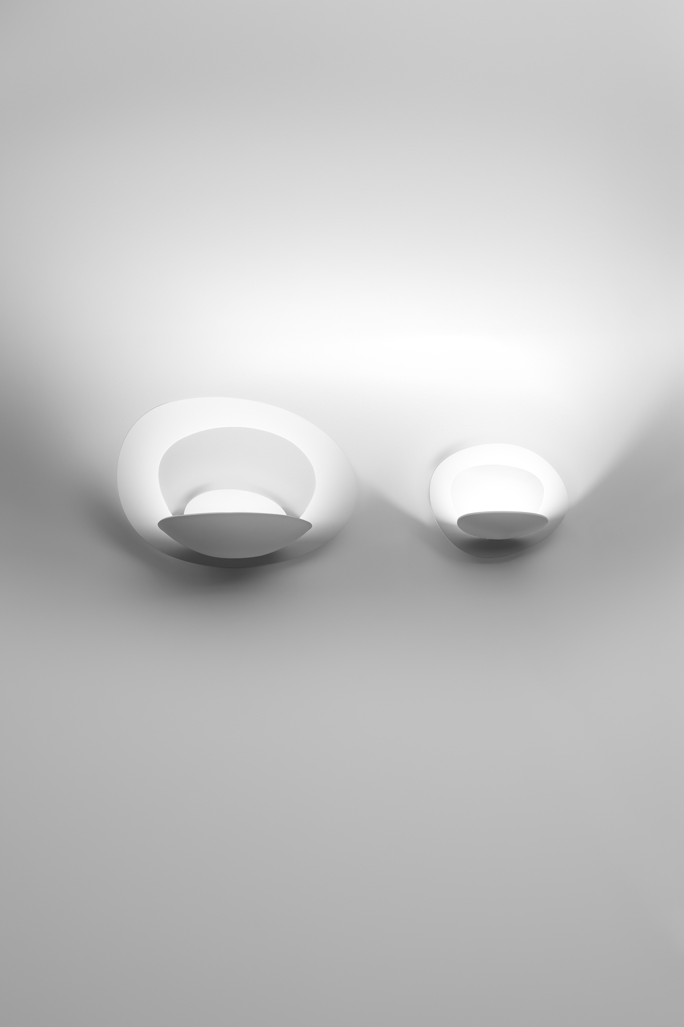 Pirce Micro LED Wall wall lamp Artemide
