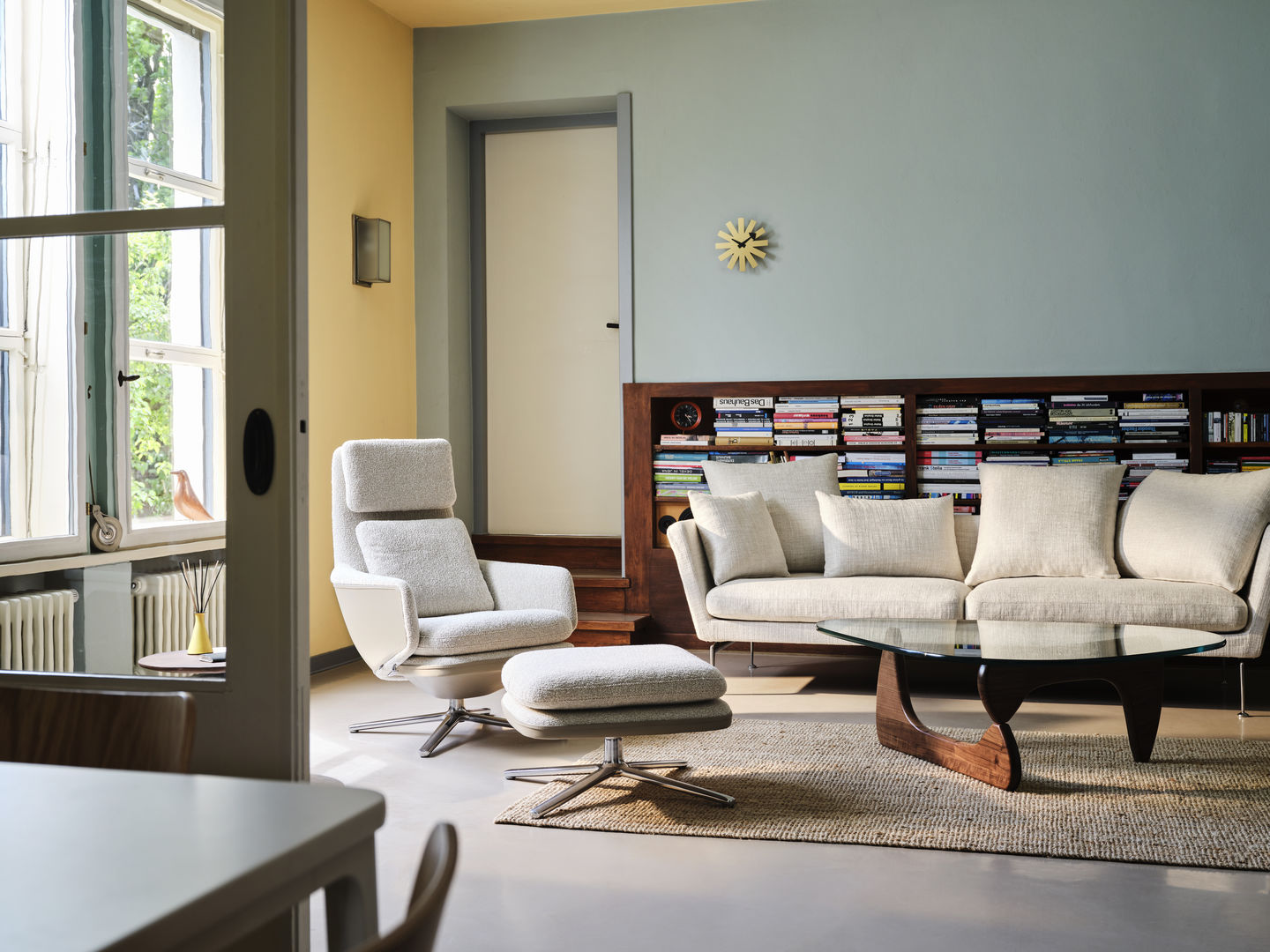 Noguchi Coffee Table Maple Vitra