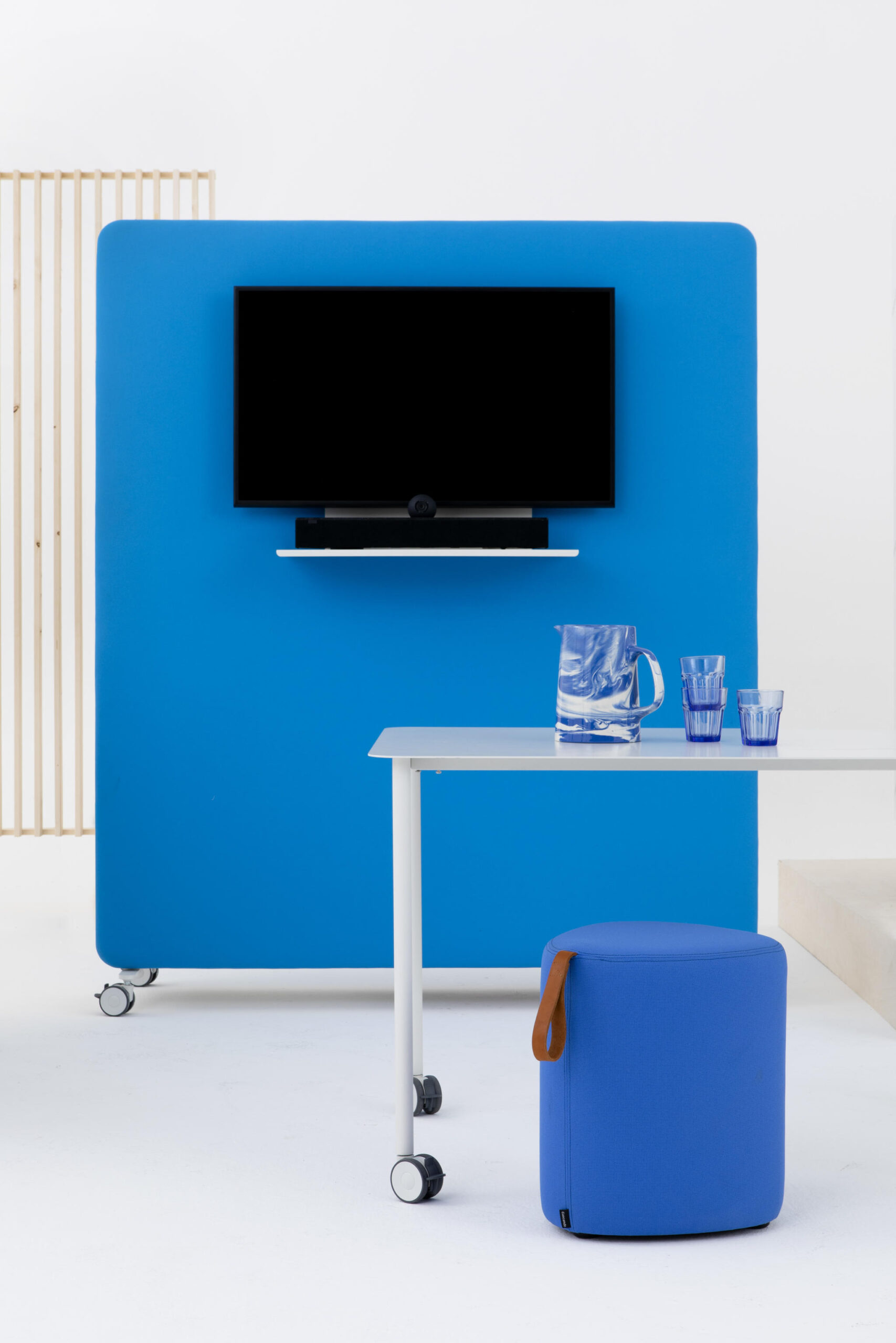 Pillow Space acoustic / room divider Cascando