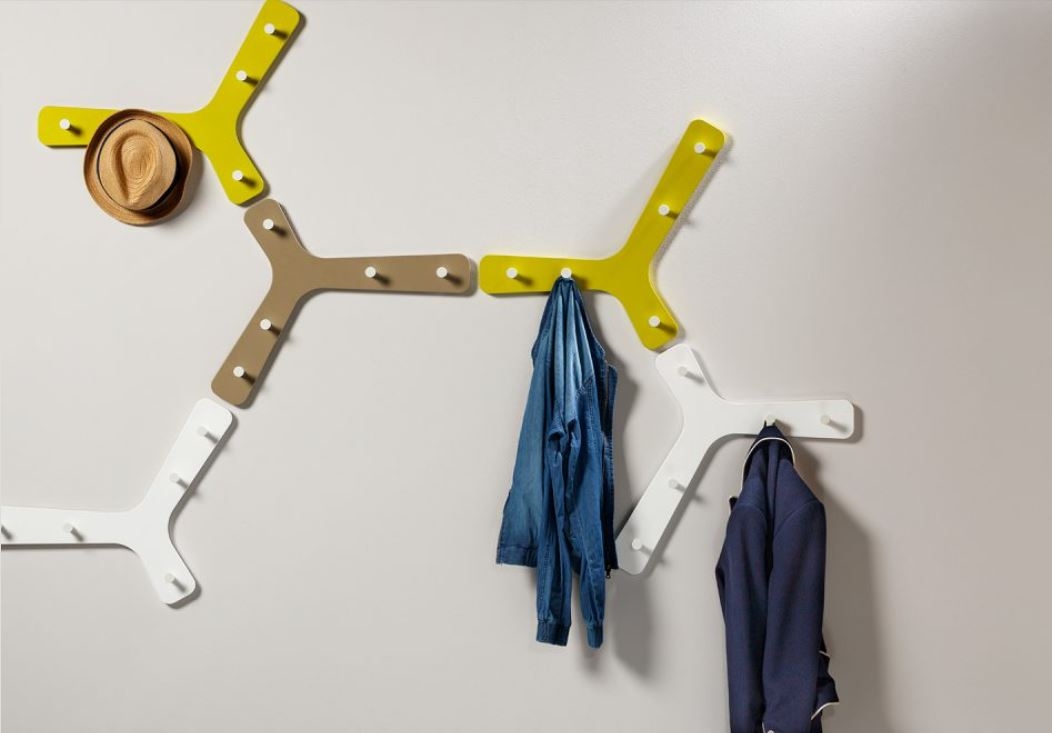 Branch coat rack Cascando