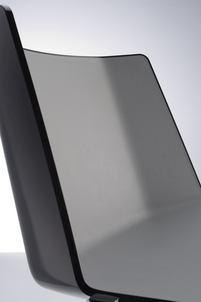 AÏKU Chair 4 Metal Legs Black MDF Italia