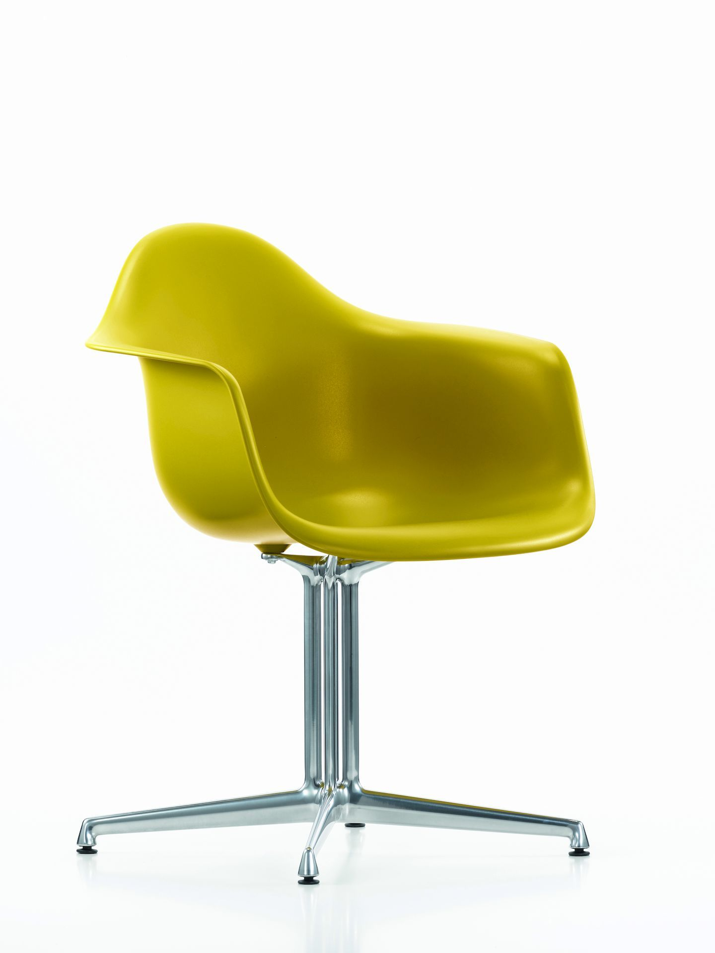 Eames Plastic Arm Chair DAL Chair Vitra