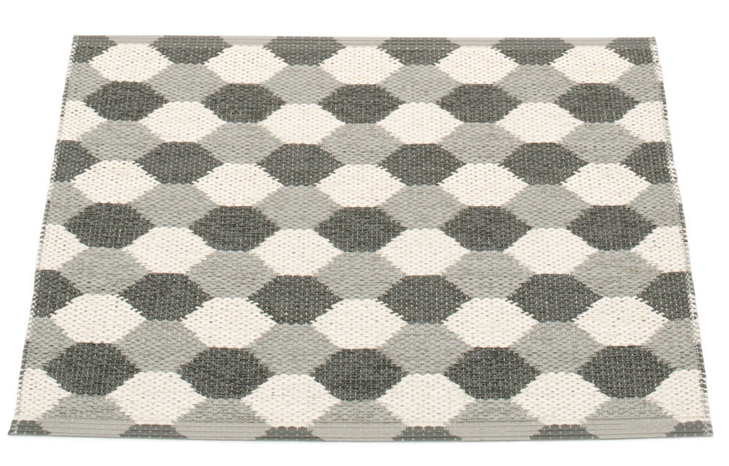 Dana plastic carpet 70x60 warm gray Pappelina