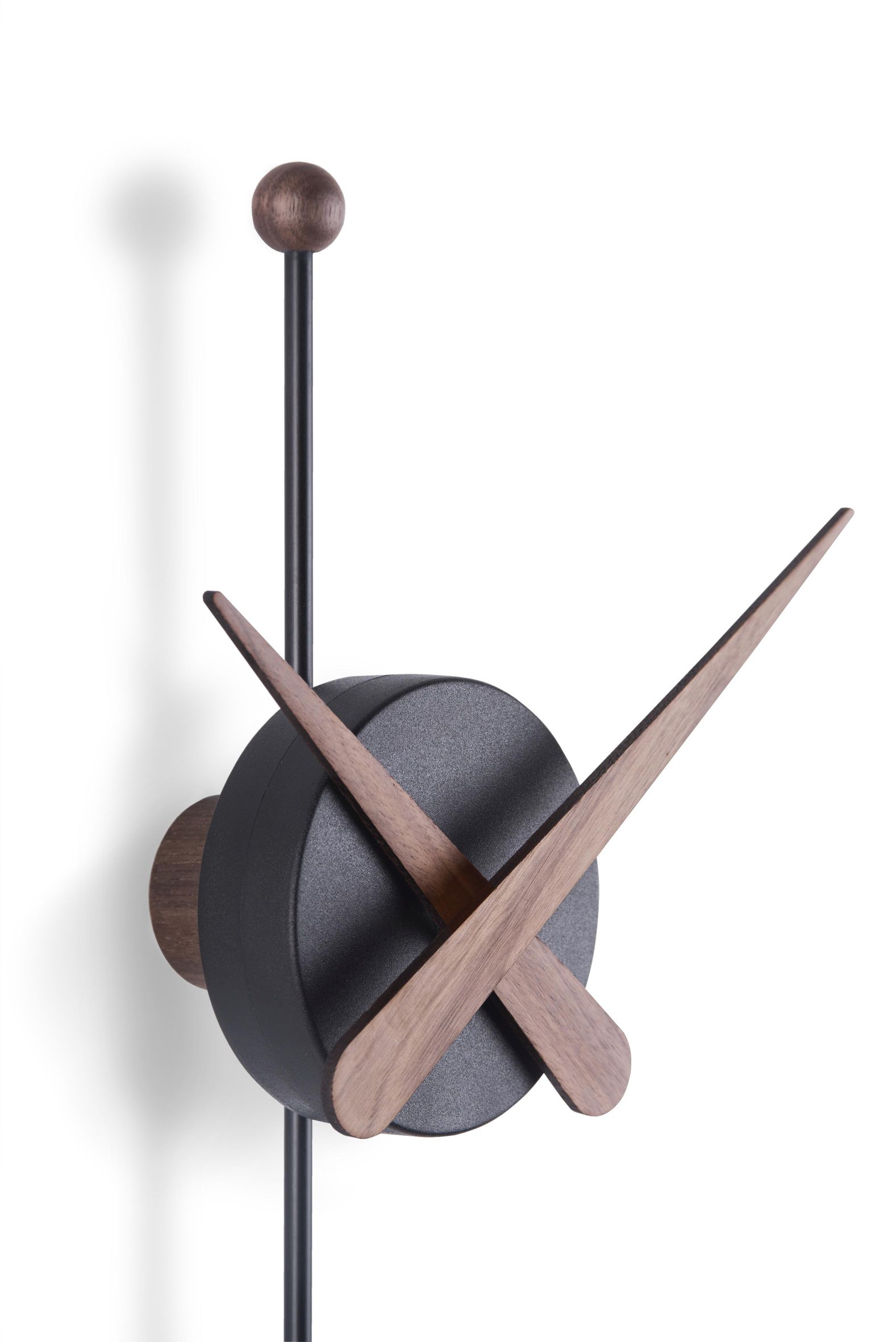 Punta wall clock walnut/black nomon