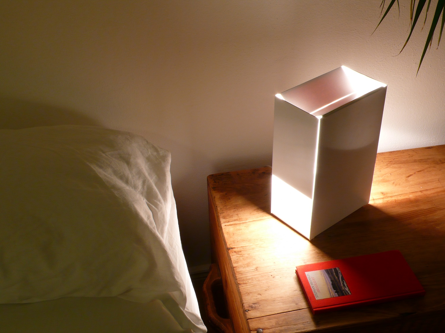 Table lamp Linea1 by Müller Möbelwerkstätten