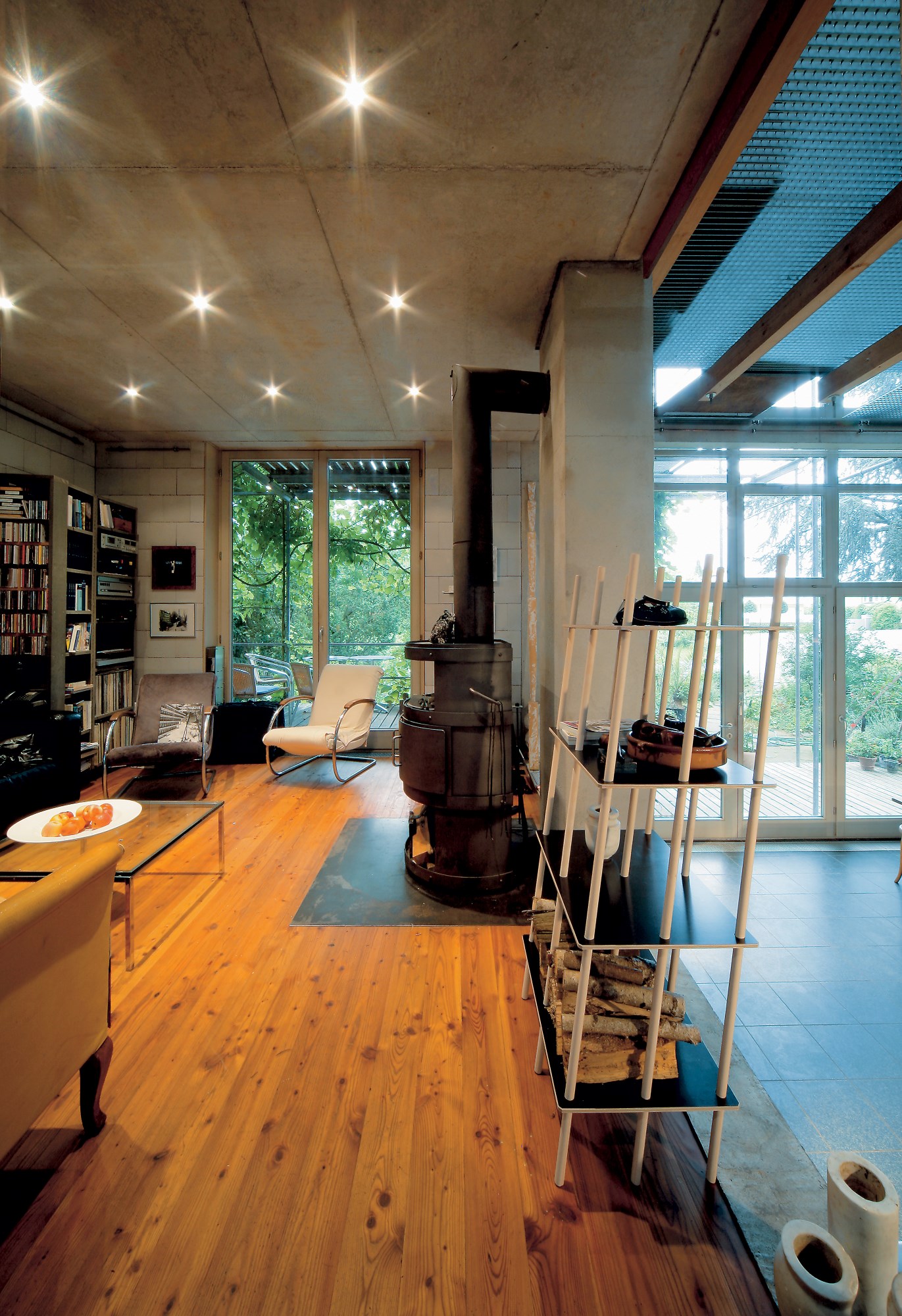 Es shelf Nils Holger Moormann