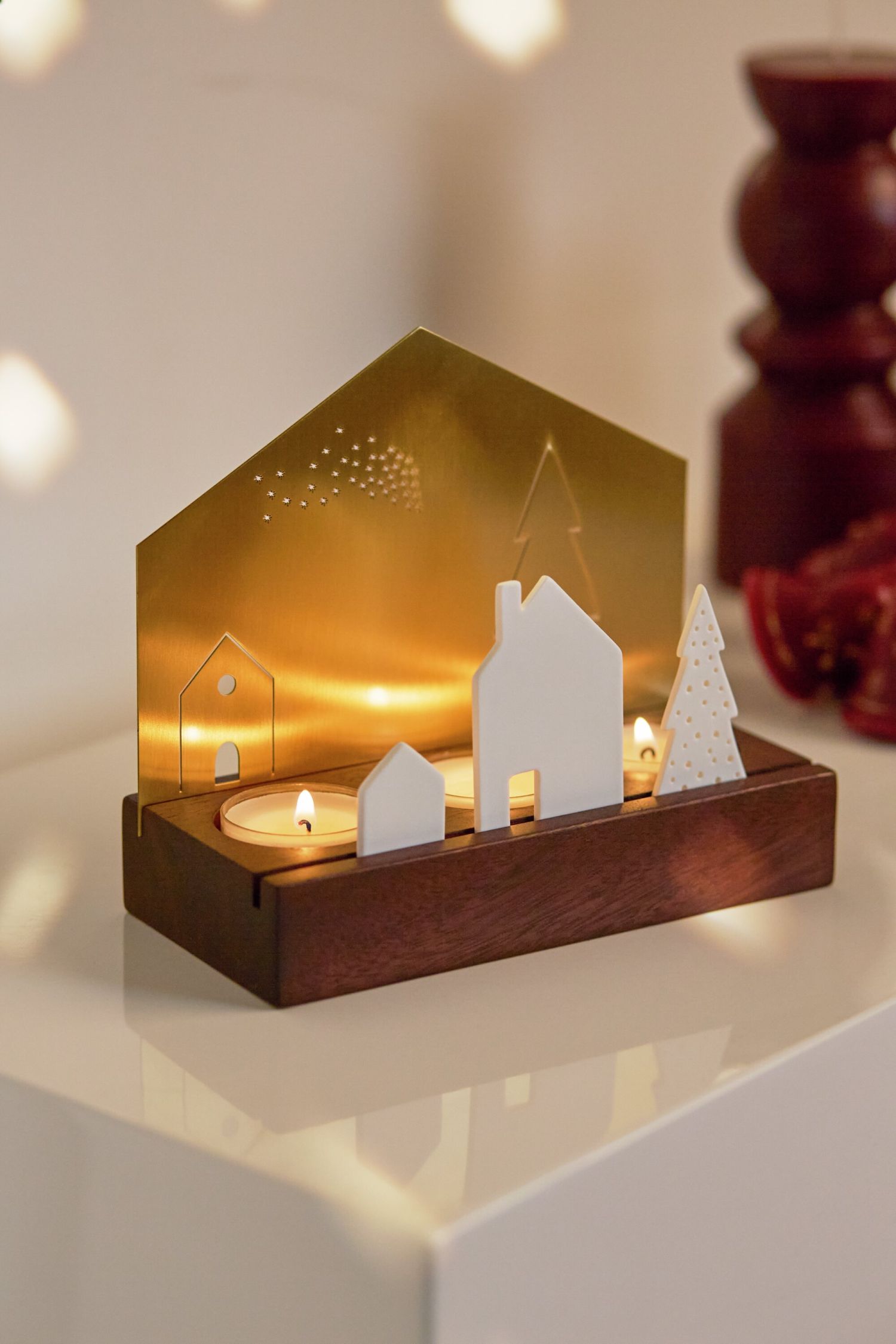 Light object village porcelain-metal wheels