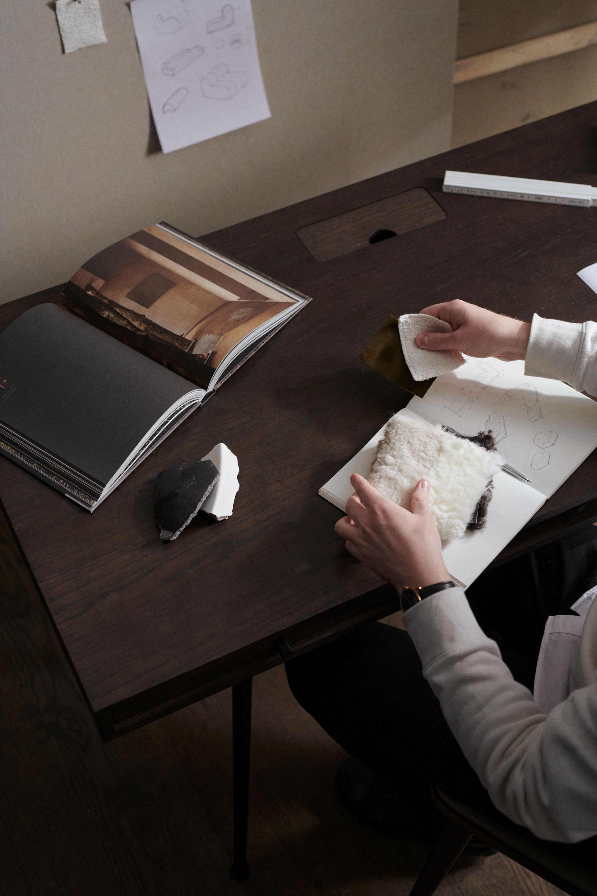 JFK Office Desk with Standard Legs Norr11