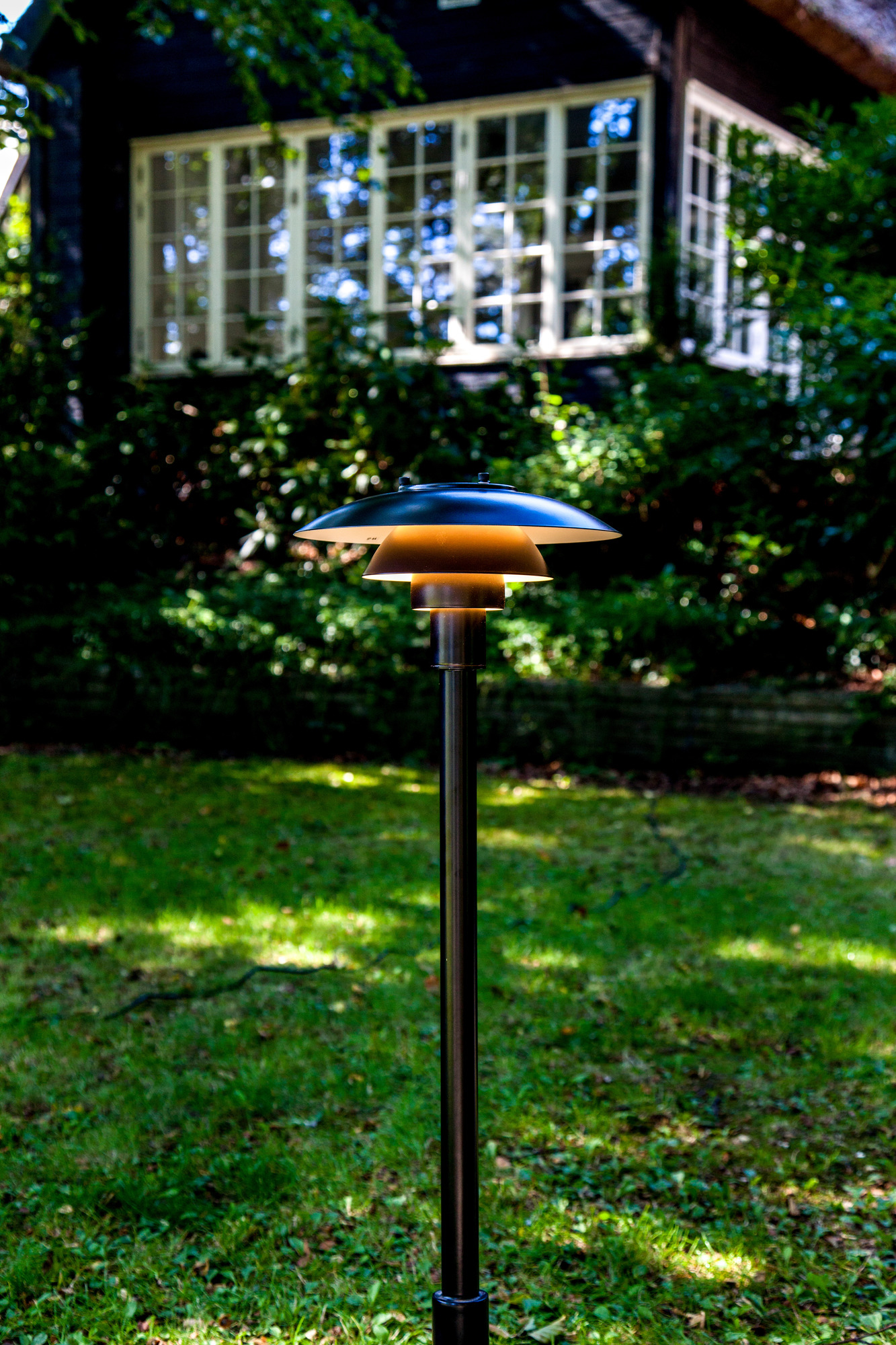 PH 3 - 2 1/2 Outdoor Bollard Louis Poulsen