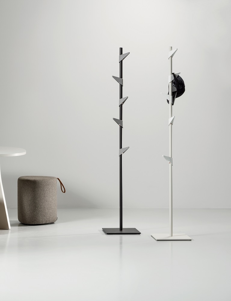 Bamboo coat stand Cascando