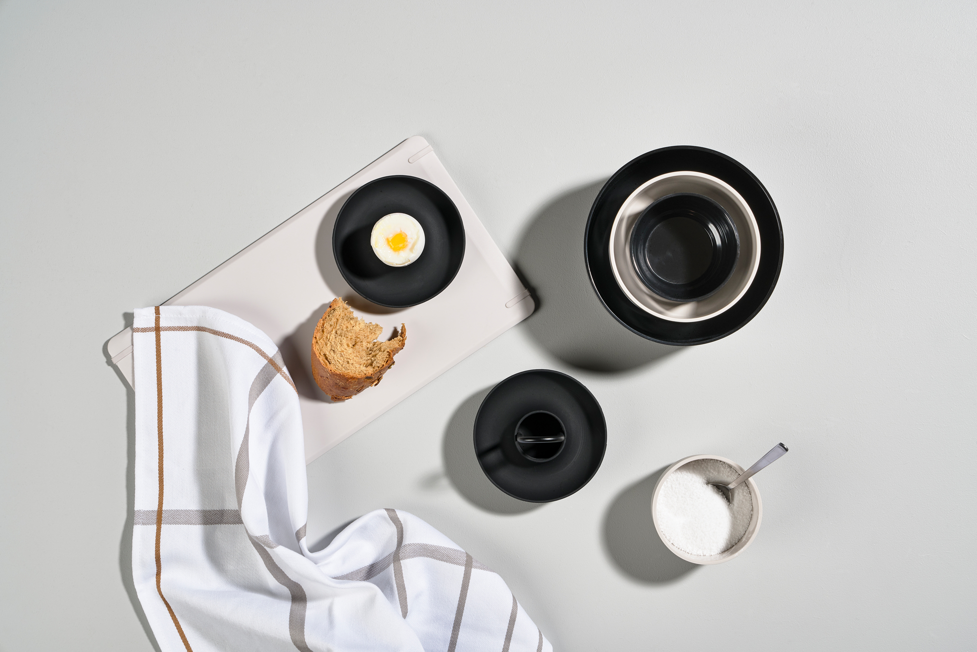 Singles egg cup with holder set of 4 Zone Denmark SINGLE PIECES