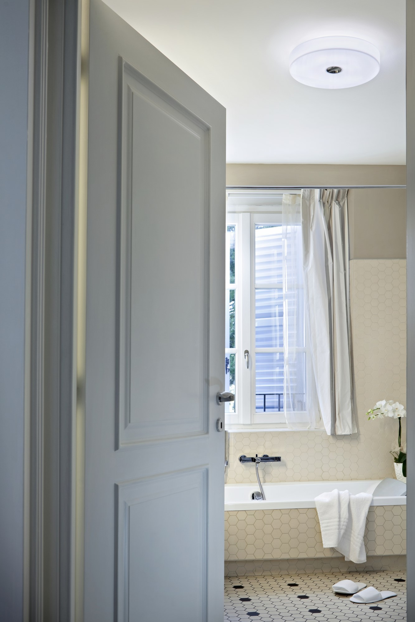 Button HL Wall or Ceiling light Flos