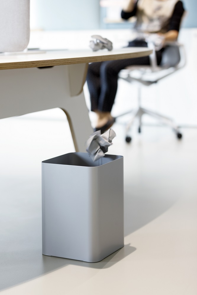 Flow II wastepaper basket Cascando