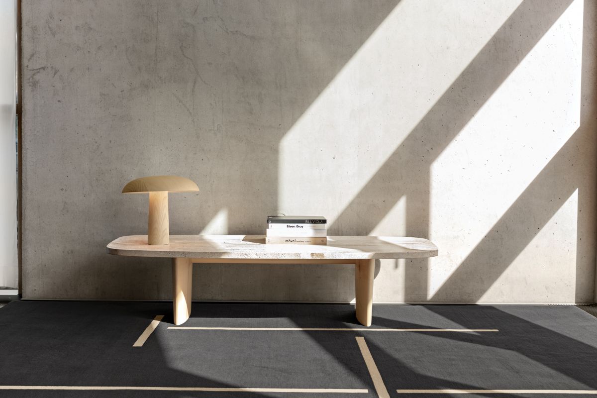 Forma Table lamp black ClassiCon