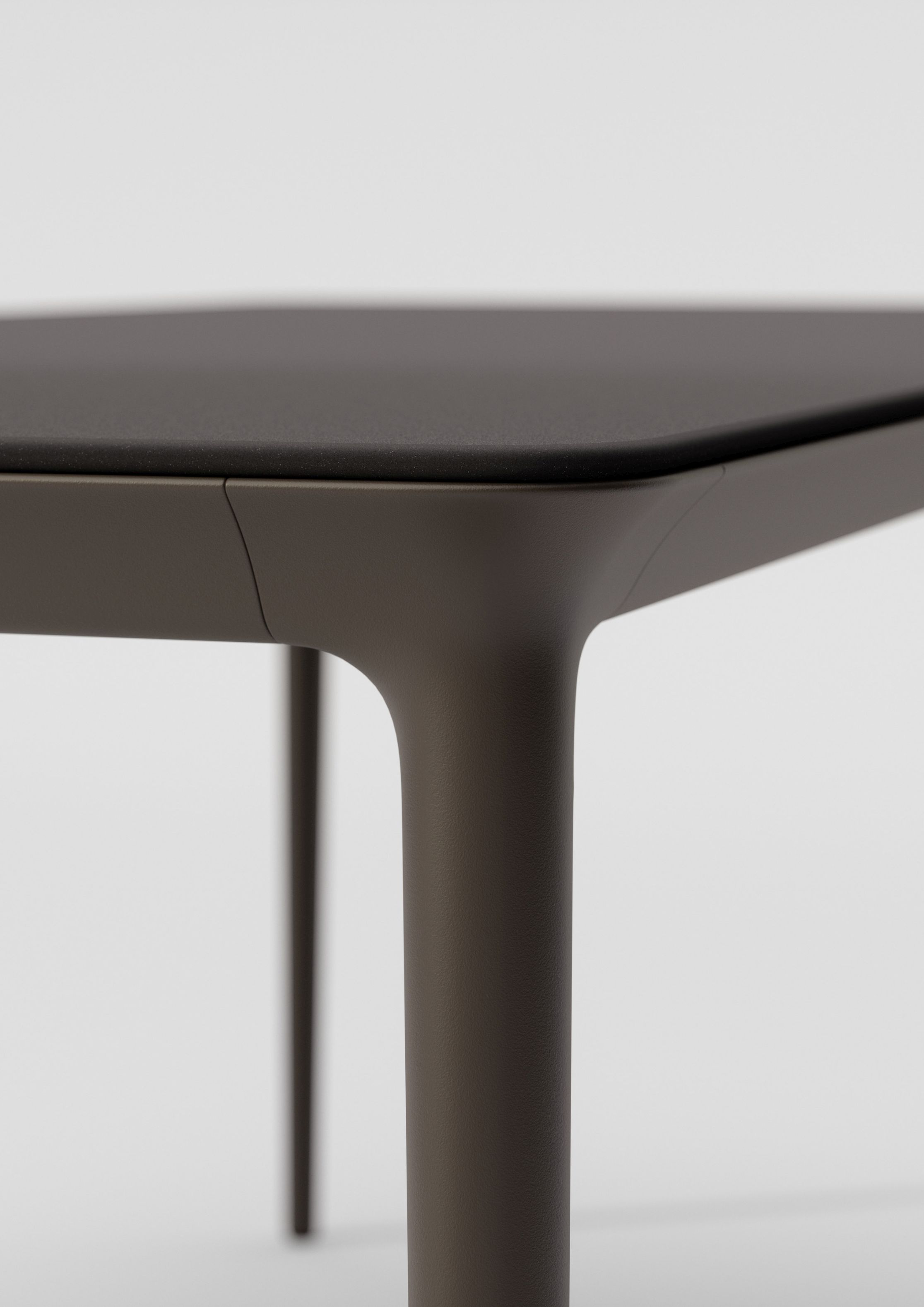 Bellmonde Dining Table M Outdoor HPL tabletop Dedon