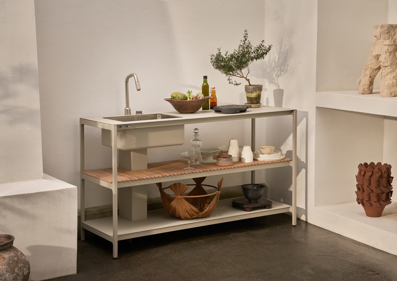 VIPP742 Open-Air Outdoor Kitchen Unit Kitchen unit with sink Vipp