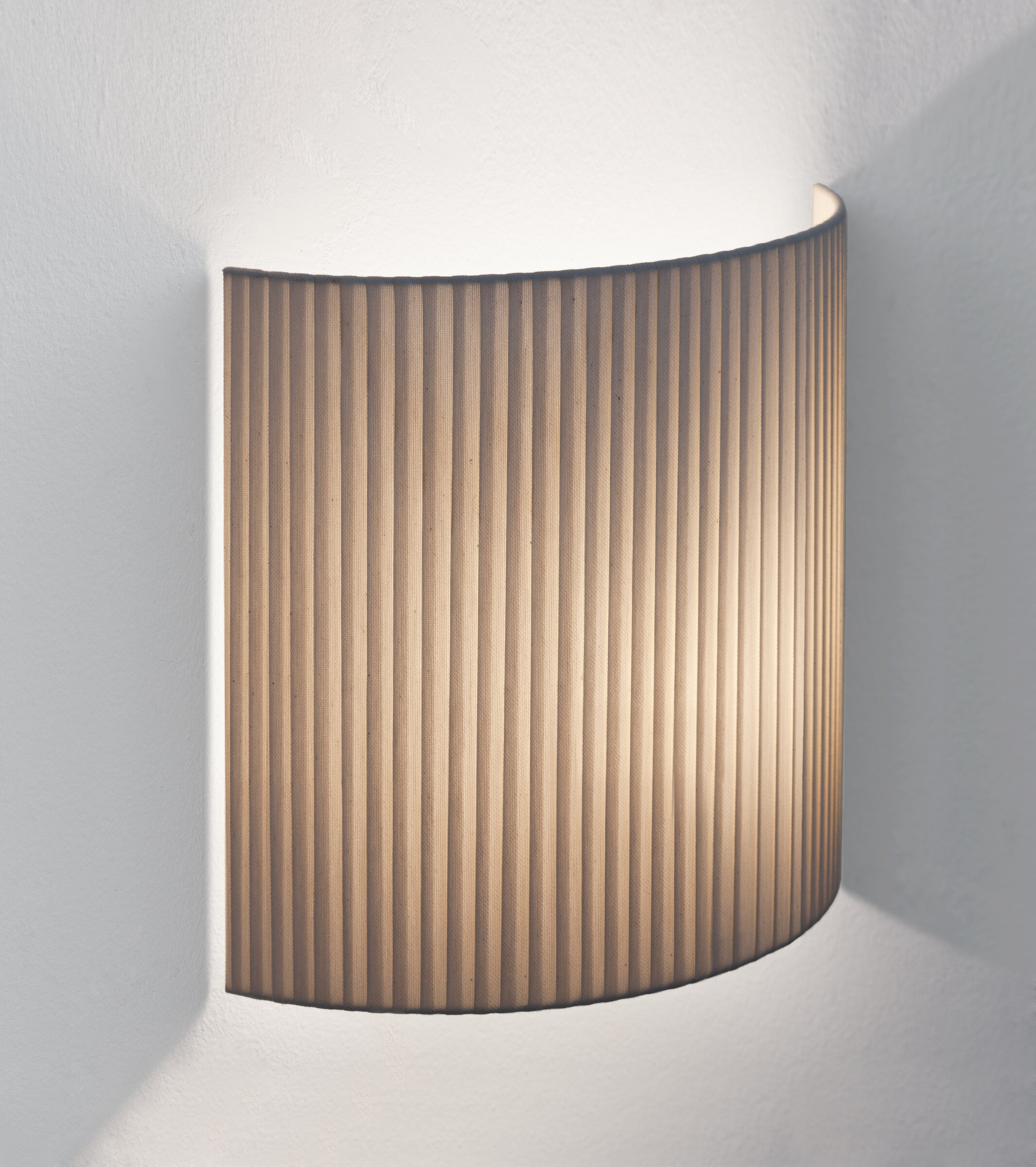 Comodín cuadrado square wall lamp Santa & Cole