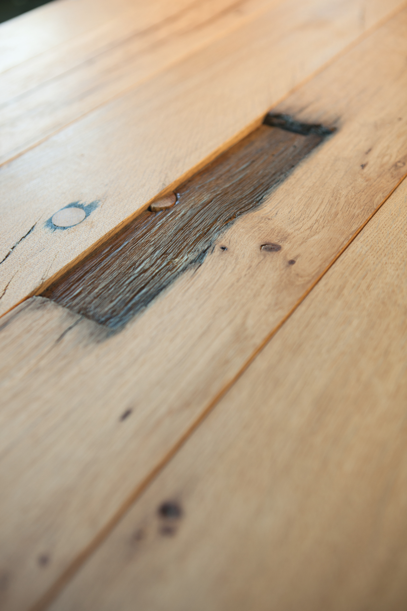 BB 11 Clamp table smoked oak Janua