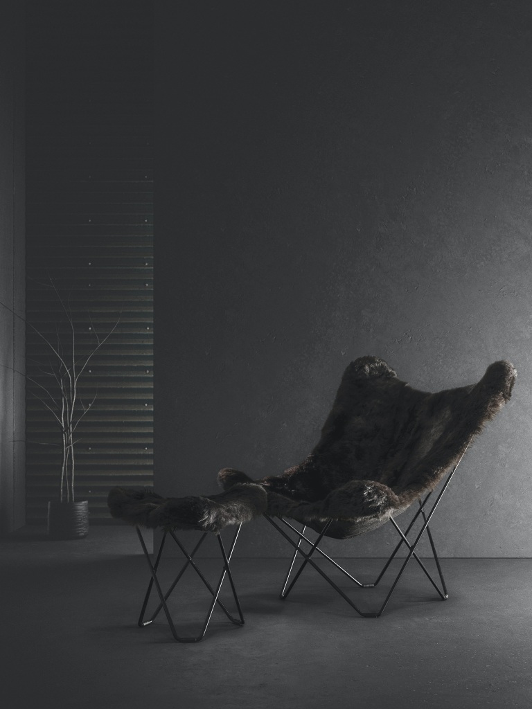 Iceland Mariposa Butterfly chair sheepskin Cuero   