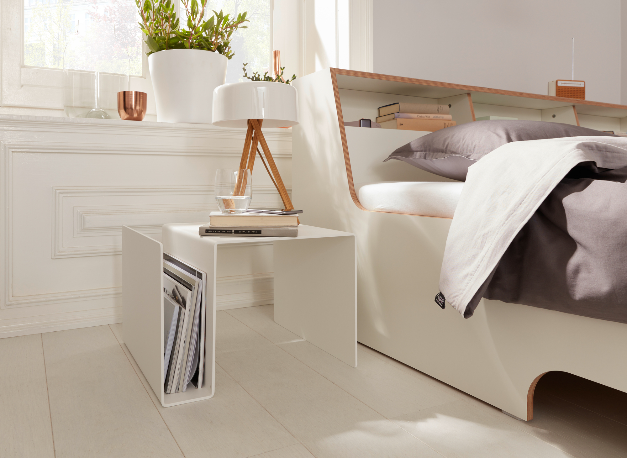 Huk Multifunctional side table Müller Möbelwerkstätten
