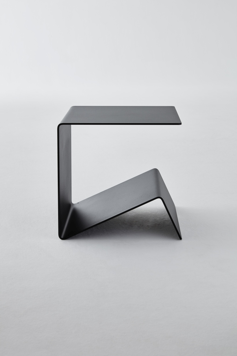 Buk side table Müller Möbelwerkstätten