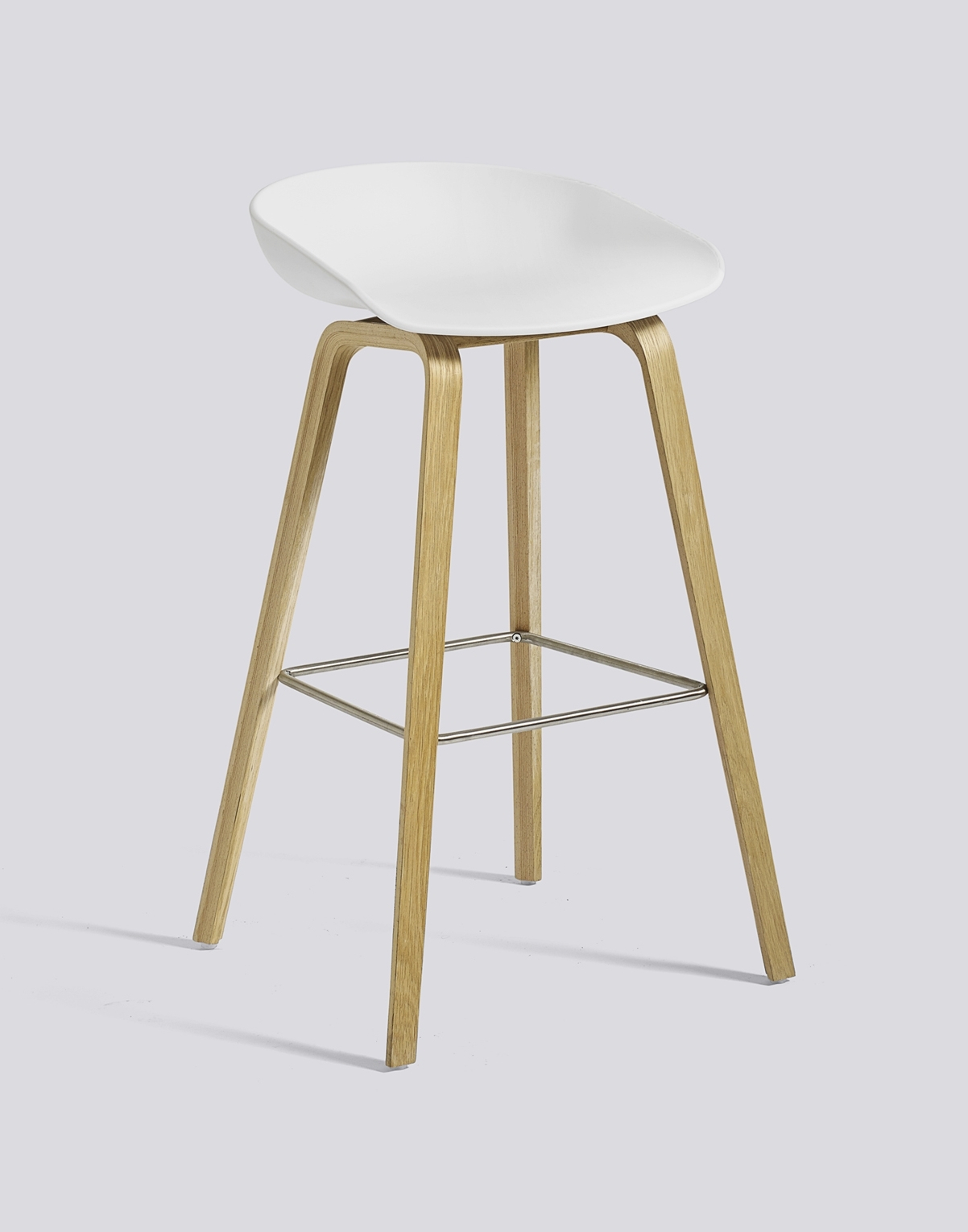 About a Stool AAS32 / AAS 32 Bar stool High Preferred combinations Hay 
