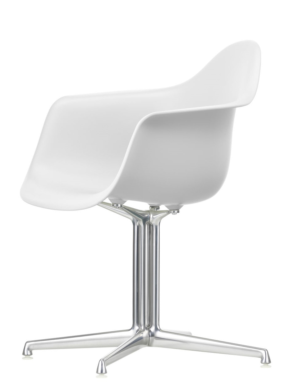 Eames Plastic Arm Chair DAL Chair Vitra