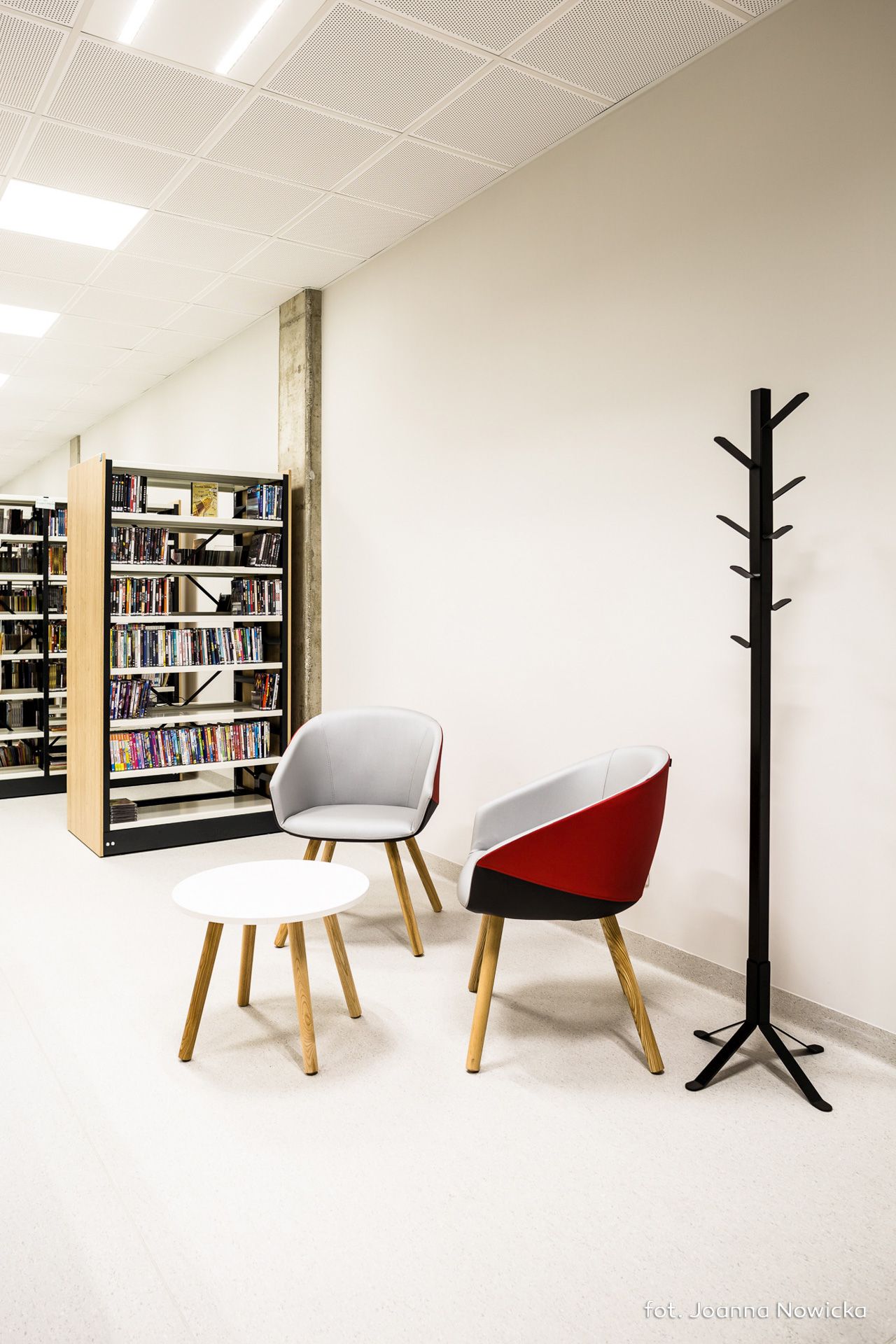 ox:co OX W 740 conference chair Bejot