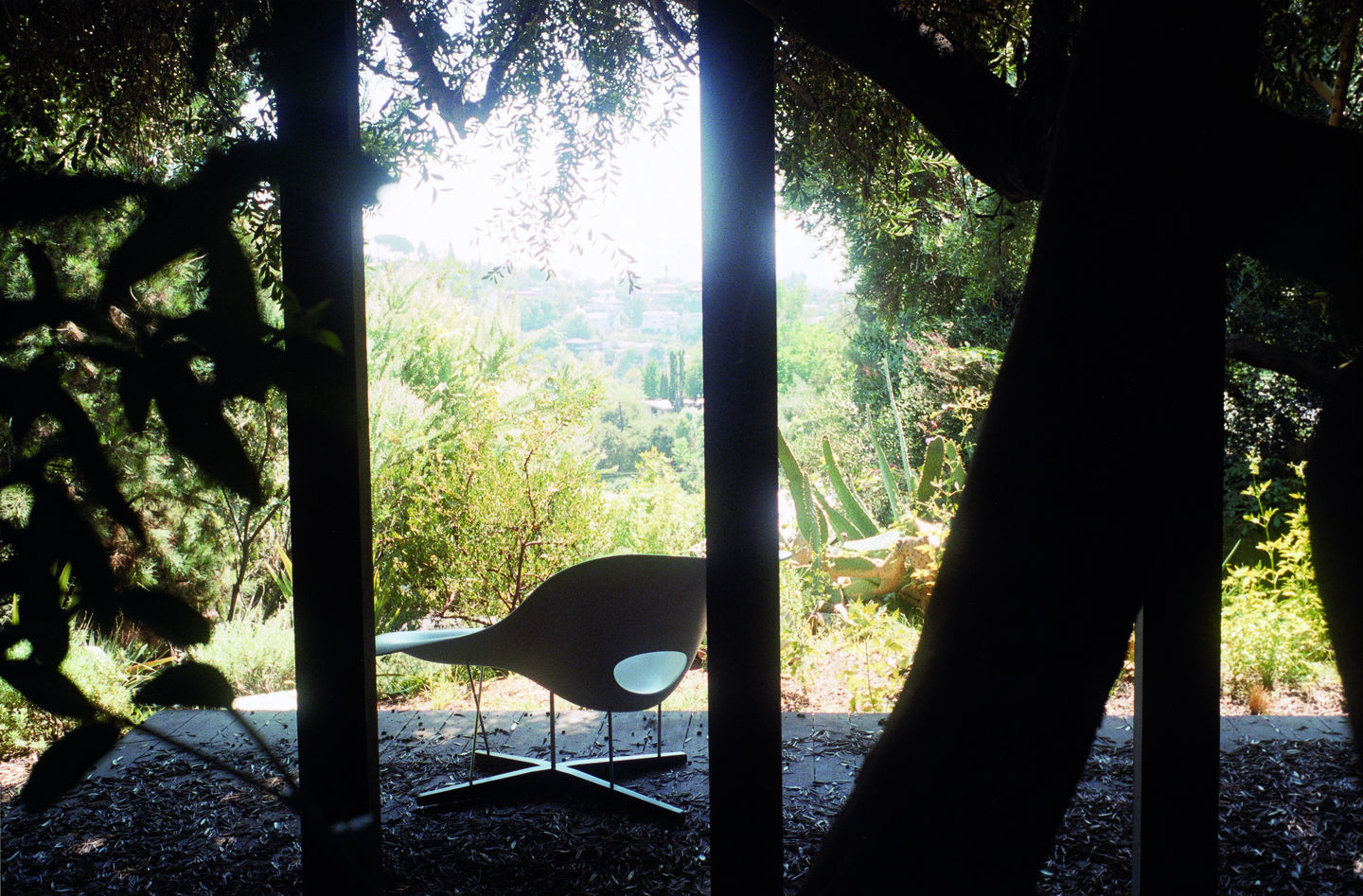 La Chaise Couch Vitra