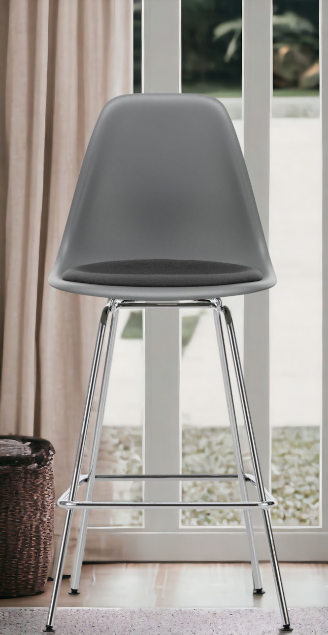 Eames Plastic Bar Stool Medium with seat cushion Vitra