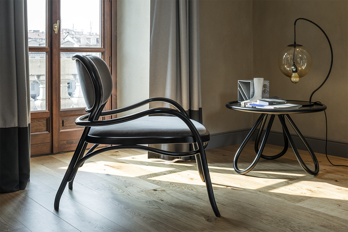 Arch coffe table lacquered Wiener GTV Design
