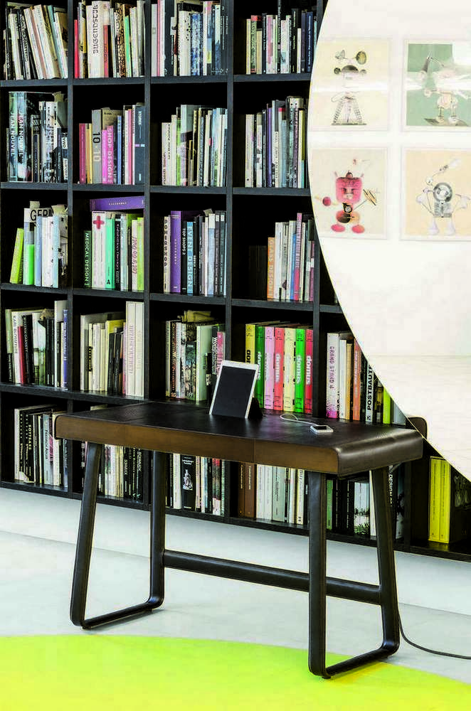 Pegasus Home Desk ClassiCon