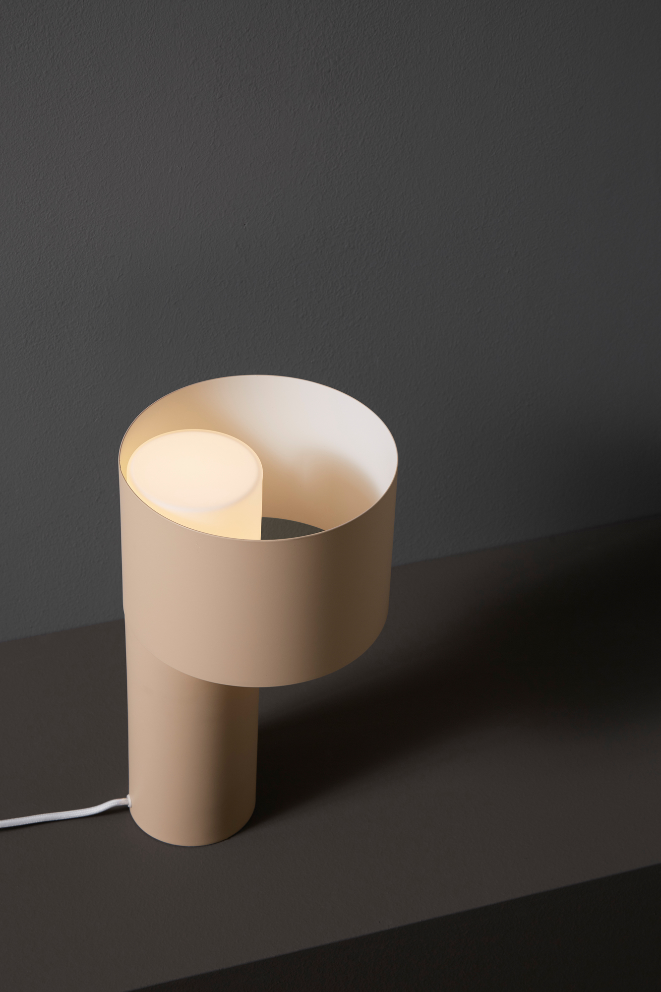 Tangent Table Lamp Woud