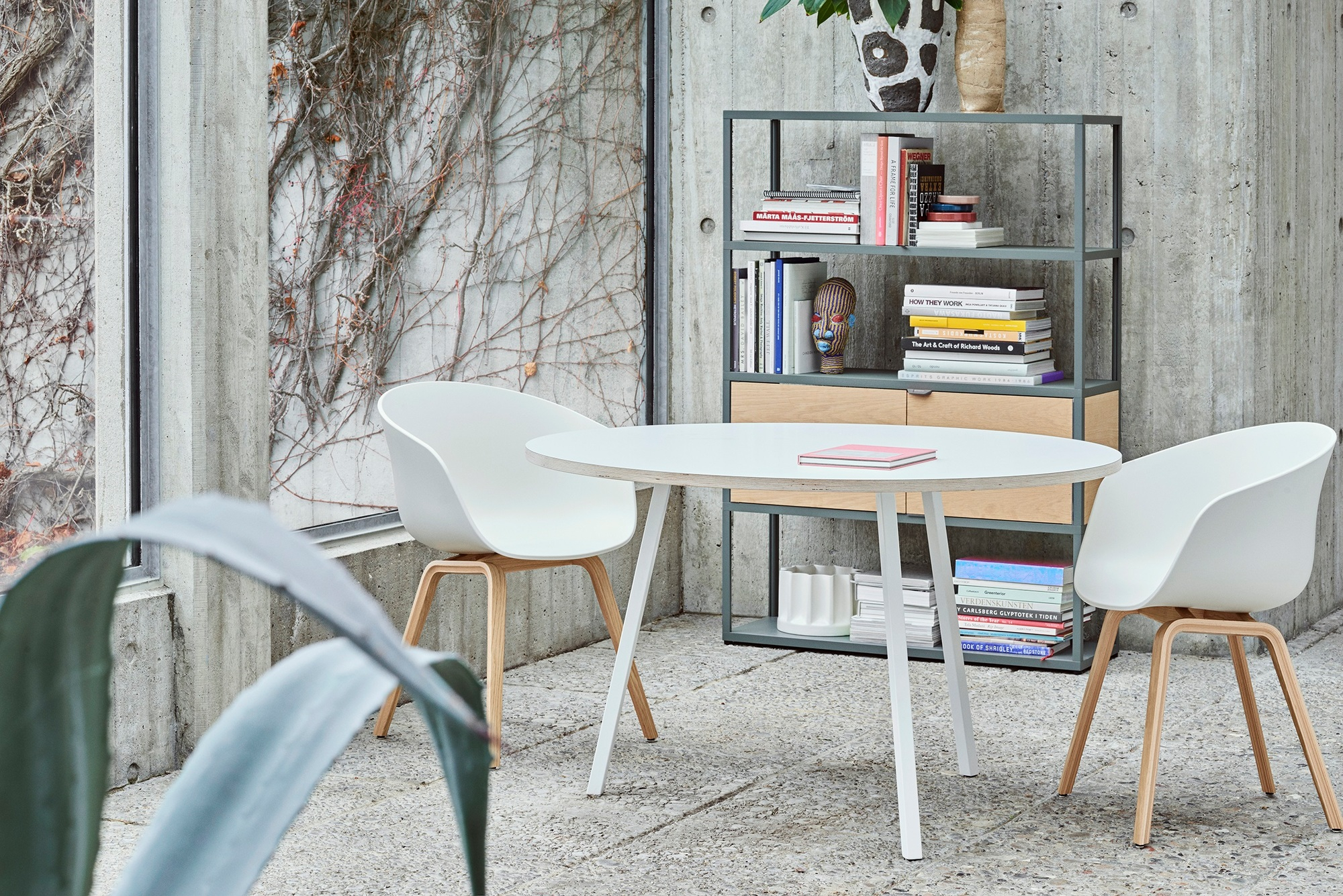About A Chair AAC22 / AAC 22 Stuhl Hay-Weiß About A Chair AAC22 / AAC 22 Stuhl Hay-Weiß