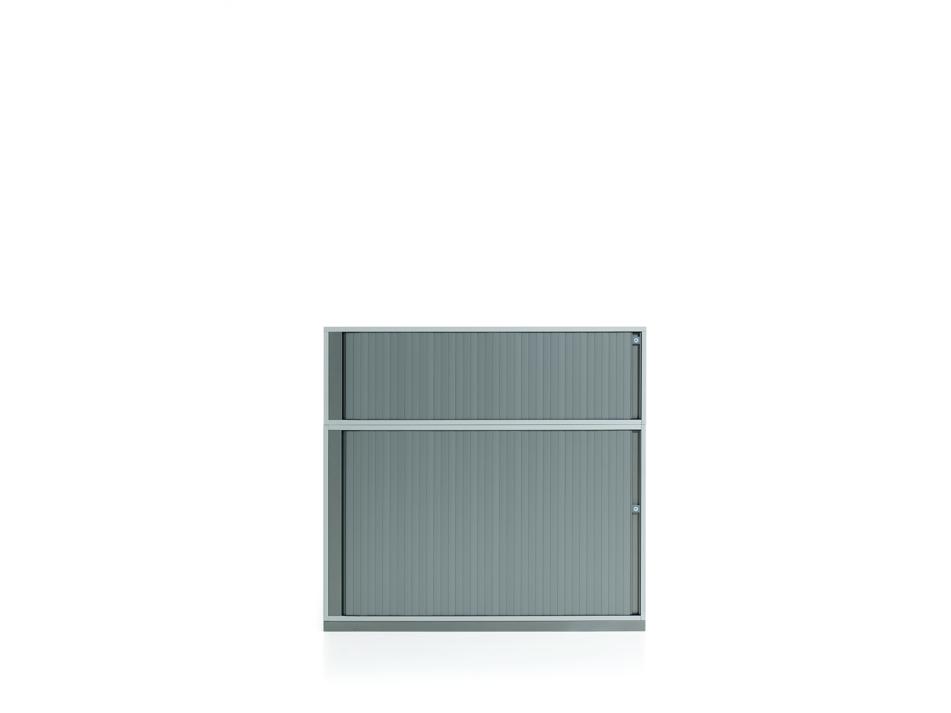 Grauer Share It Schließfachschrank von Steelcase mit Rollladenfront für Büro und Arbeitsplatz.