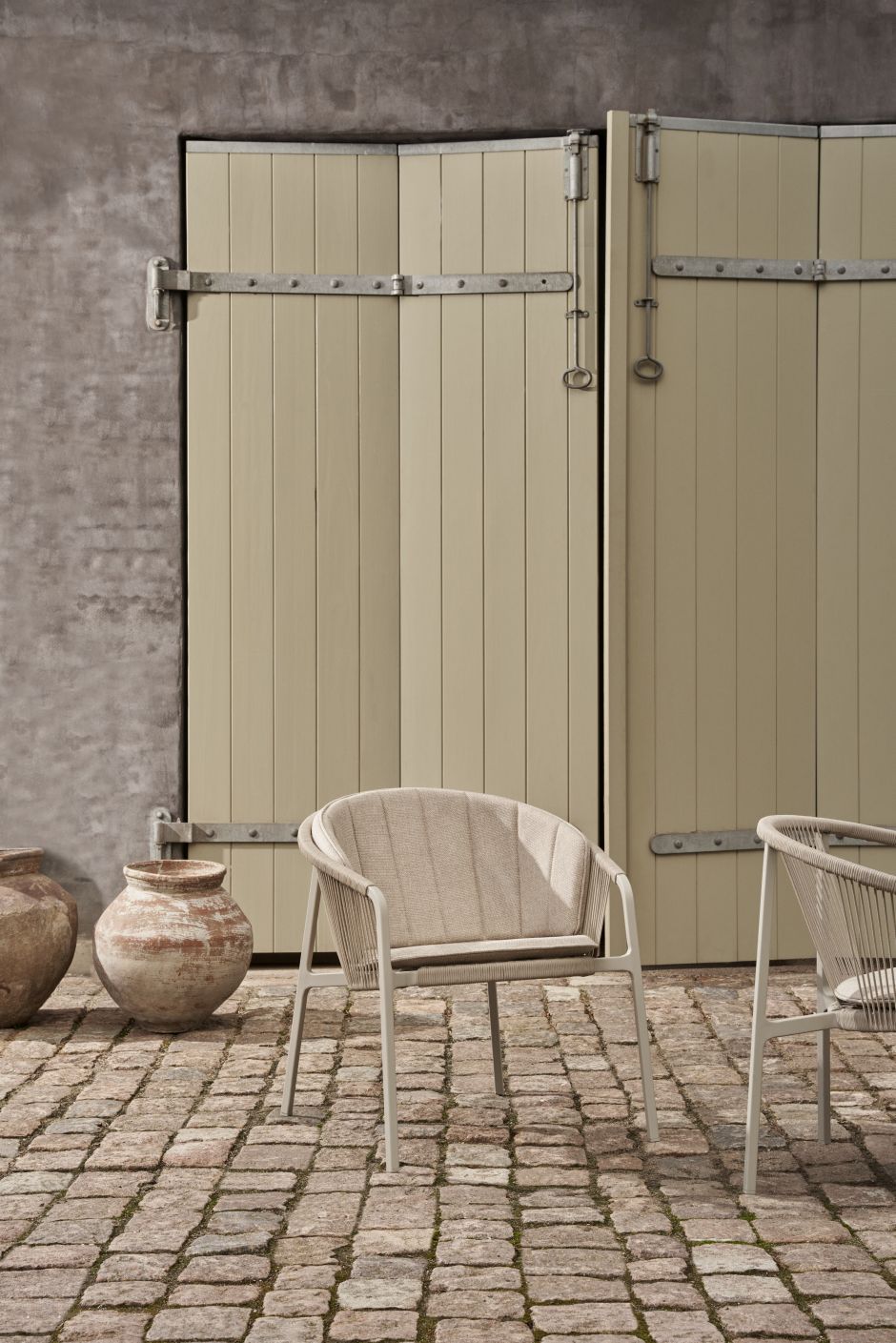 Lagrasse outdoor lounge chair Vipp