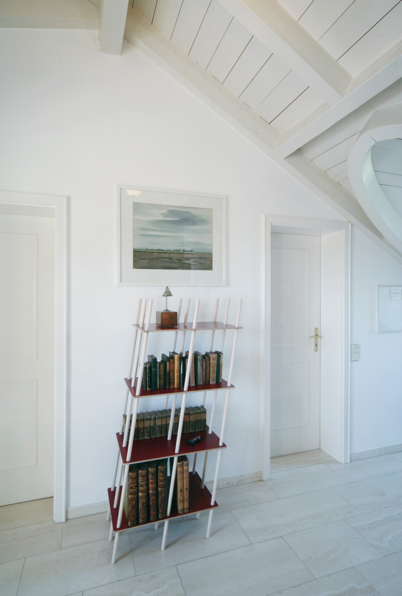 Es shelf Nils Holger Moormann